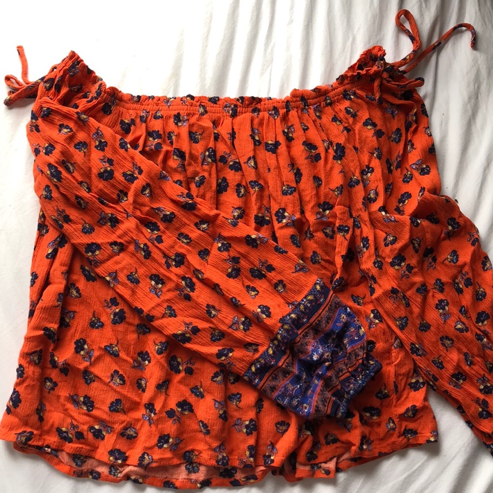 Chloe & Katie Off The Shoulder Cute Top